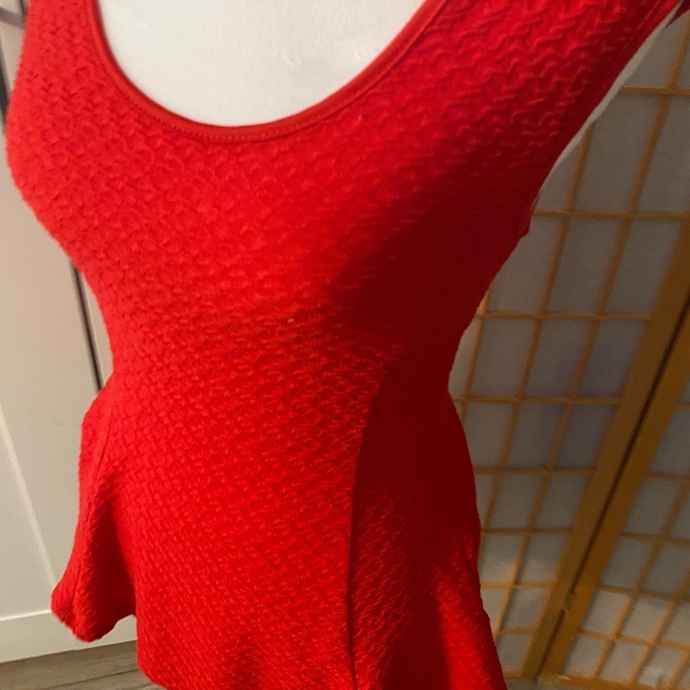 Lovely 153 Women’s Red Textured Fit & Flare Dress Scoop Neck Sleeveless, Size S - Picture 3 of 7
